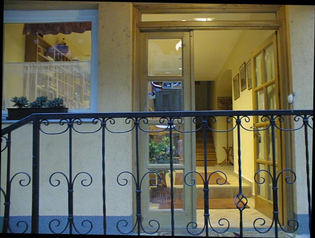Corvin Hotel Gyor Luaran gambar